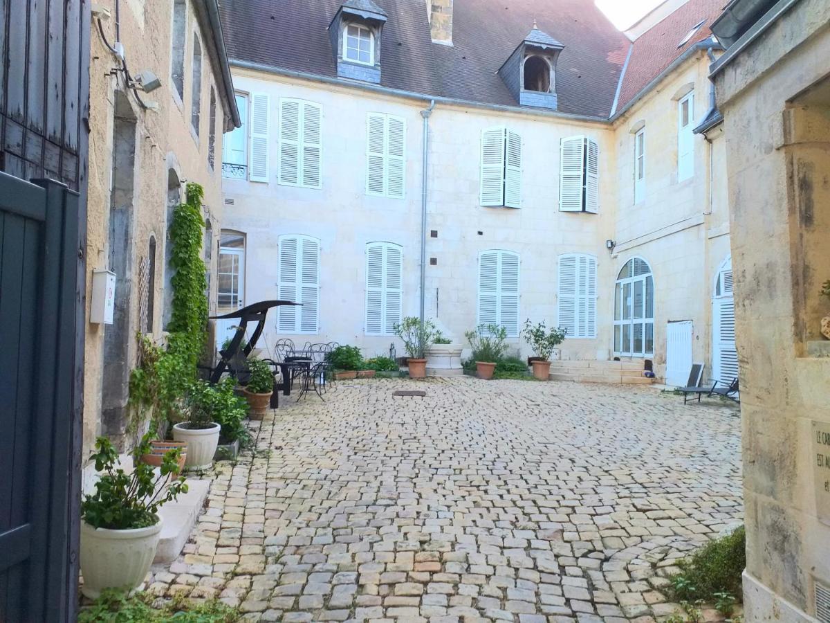 A La Grosse Armee - Dans Hotel Particulier, Hypercentre Avec Garage, Au Calme Bourges Luaran gambar