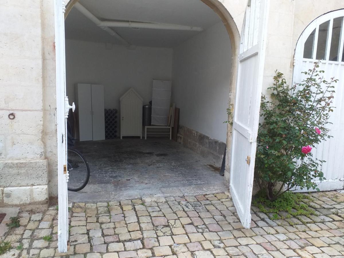 A La Grosse Armee - Dans Hotel Particulier, Hypercentre Avec Garage, Au Calme Bourges Luaran gambar